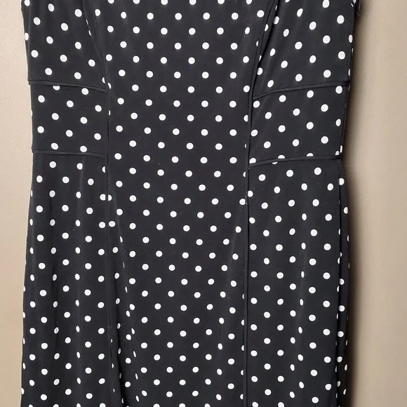 White House Black Market Lined Black Sleeveless Dress W White Polka Dots Size 6 - Picture 4 of 8